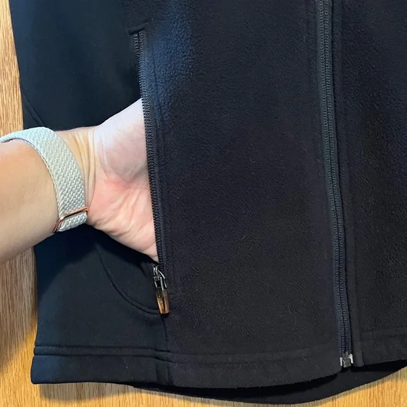 REI Women's Black Softshell Vest - Picture 5 of 14